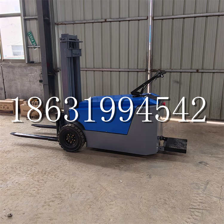 三门峡市全电动叉车插腿式堆高车液压装卸车1.5吨升高小型站驾式铲车